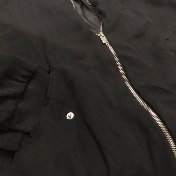 Bomber jacket - Picture 3 of 3